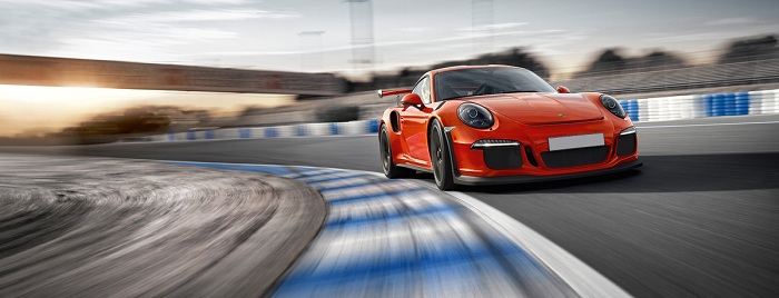 Performance Features of Porsche 911 GT3 RS