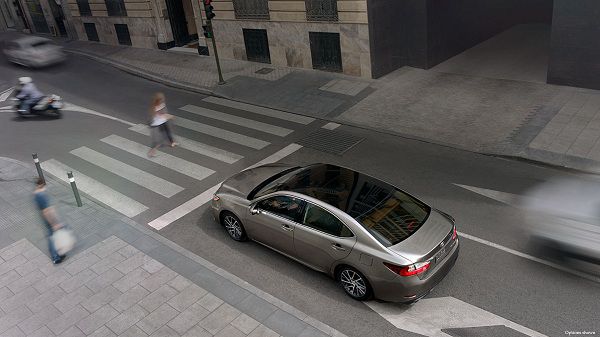 Safety Features of 2017 Lexus ES