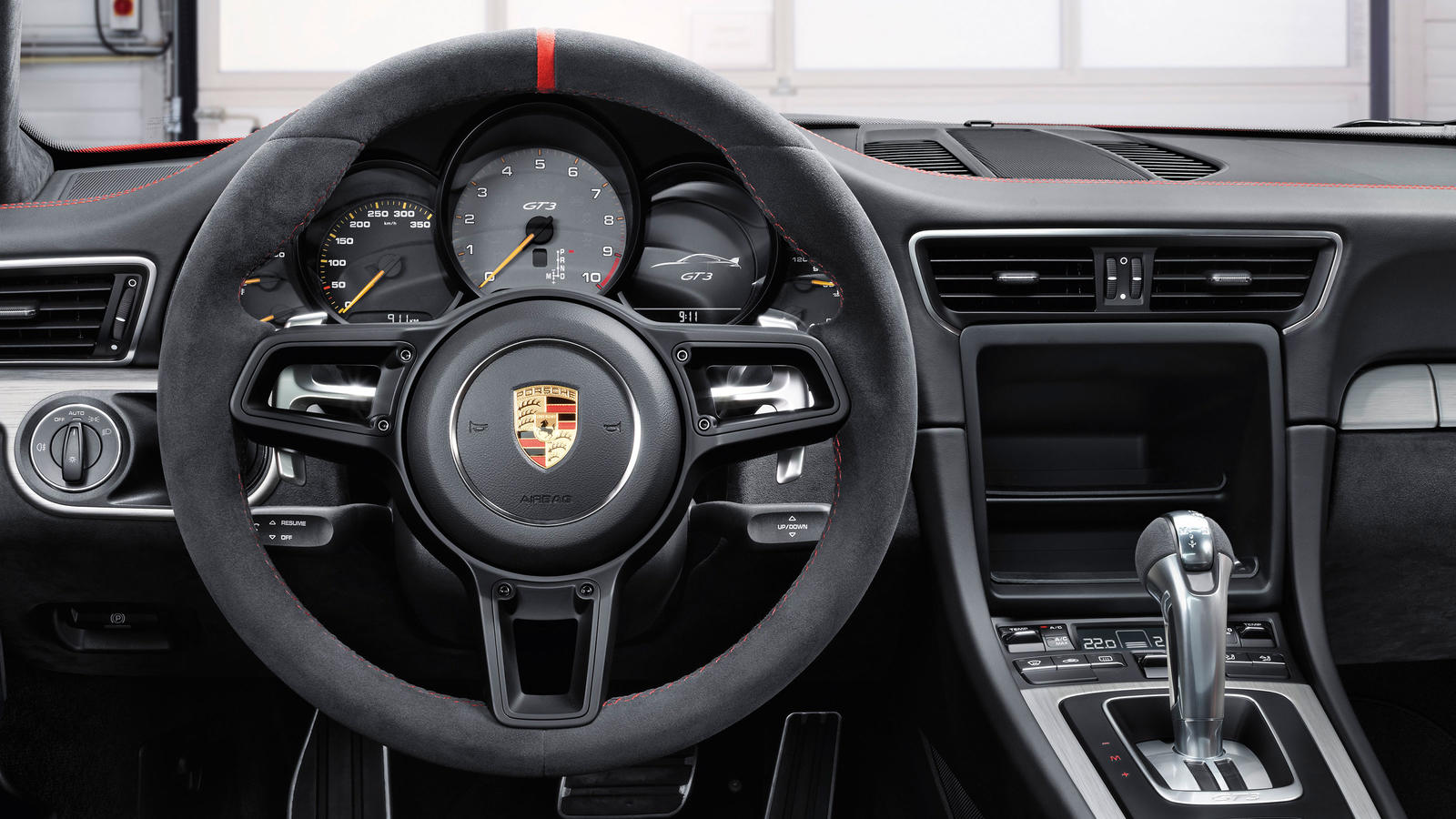 Interior Design Of The 2018 Porsche 911 Gt3 Buymyluxurycar Com