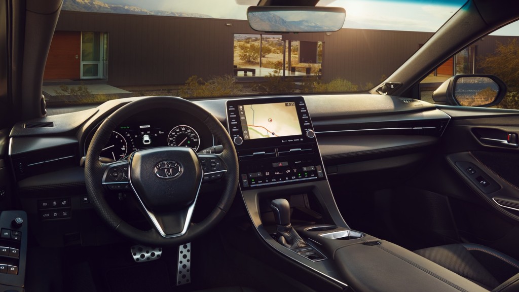 Interior of the 2019 Toyota Avalon