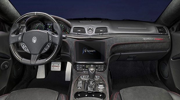 Interior of 2019 Maserati GranTurismo 